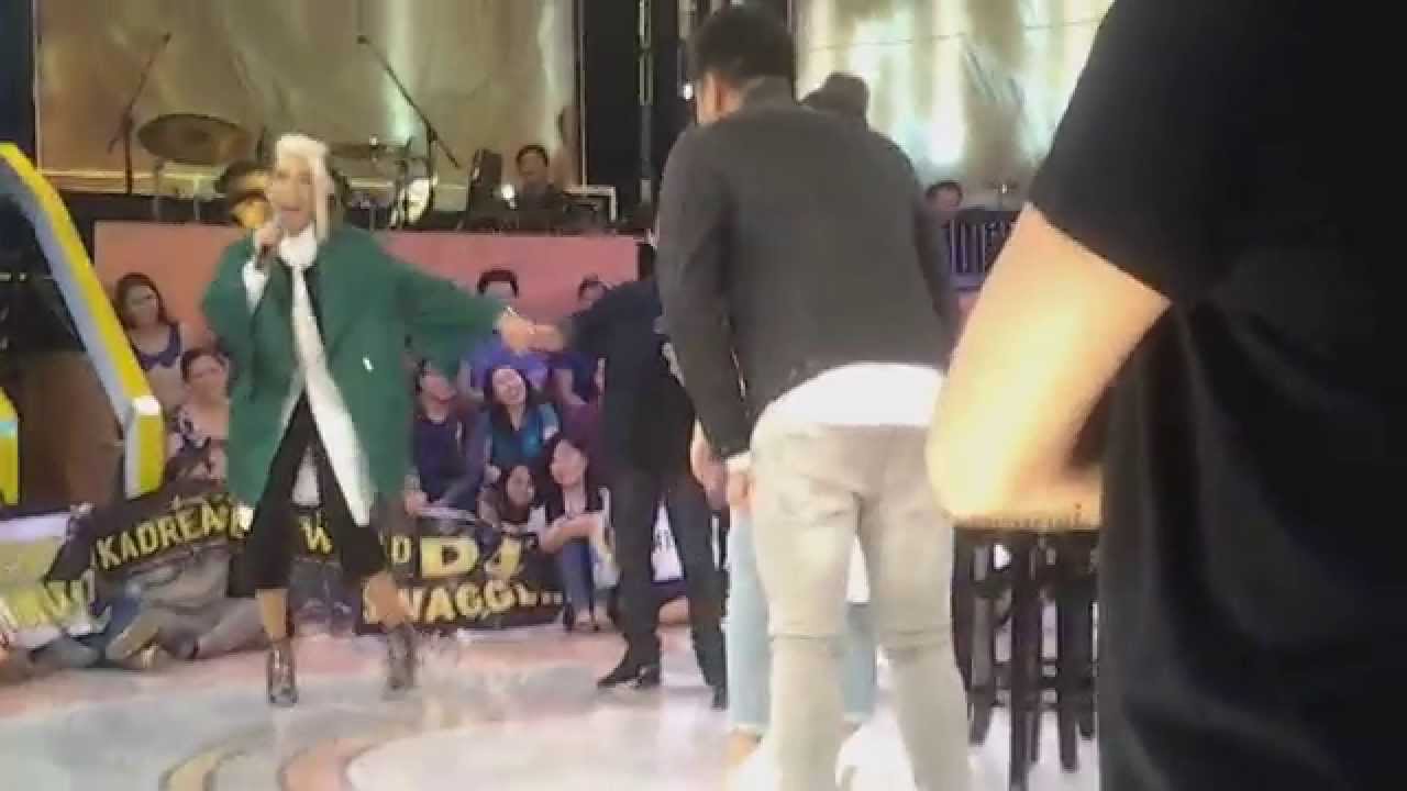 Robin Tapeno @Gandang Gabi Vice with Katniel