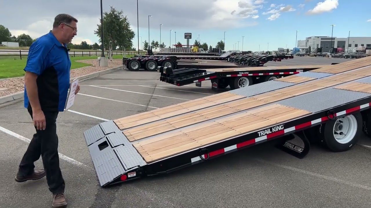 Transwest Trailers 2023 Trail King (TKT 40LP) Tilt Trailer