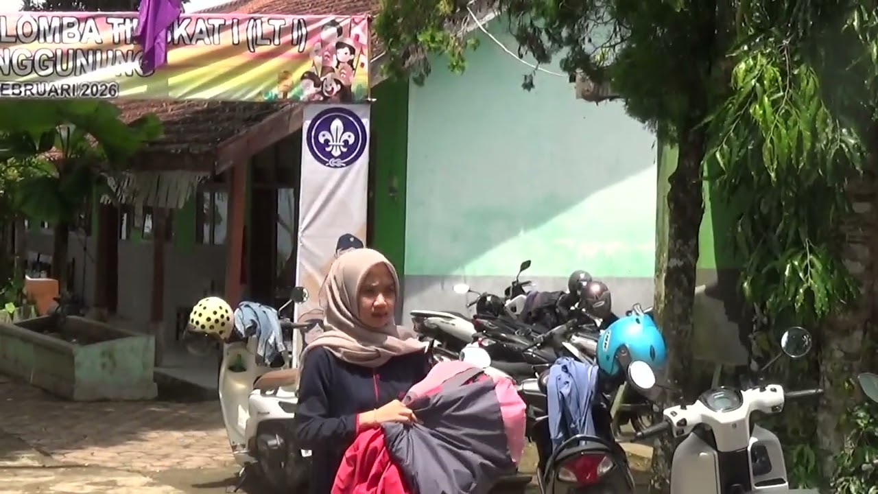 Adik-adikpun mulai meninggalkan lokasi bumi perkemahan usai LT 1