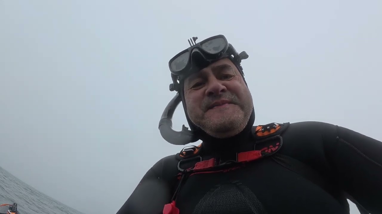 Retour compliqué.  Pêche sous marine en kayak,  St Malo. 