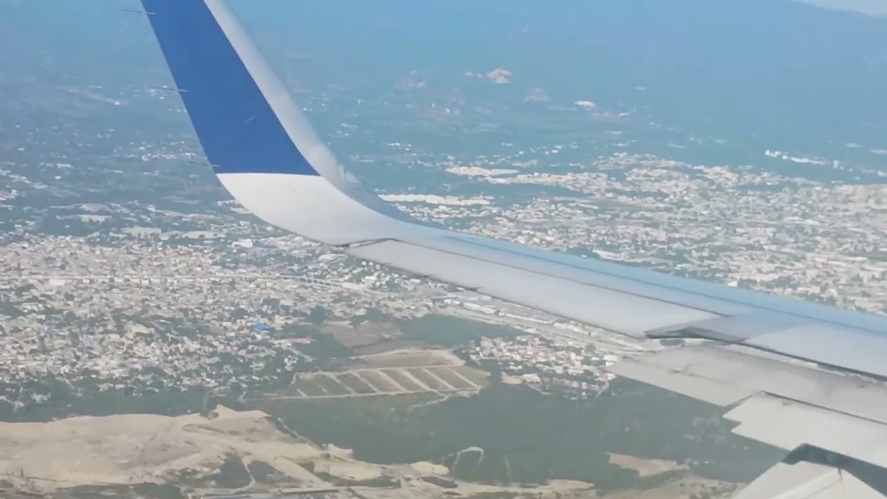 DELTA ATERRIZANDO EN UNA TARDE DESPEJADA - EN AEROPUERTO CIBAO DICIEMBRE 2025.