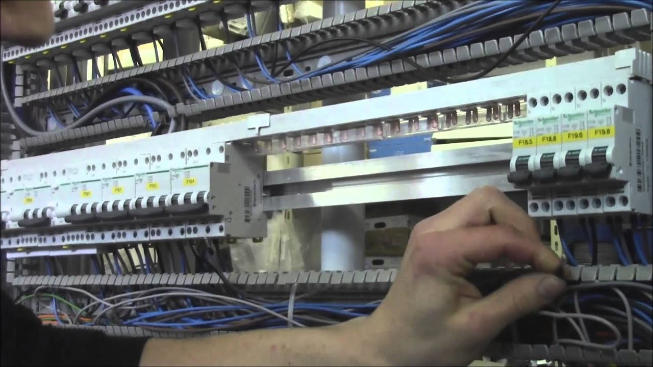 Installatore elettricista - Scuola Professionale Poschiavo