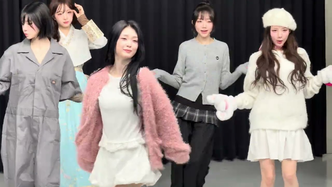트리플에스 triples 미소녀즈 msnz 후즈팬 20260222 fansign christmas alone 크리스마스 얼론 무대