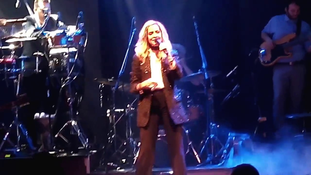 ANNA VISSI LIVE KLIMA TROPIKO HOTEL ERMOU ΚΛΙΜΑ ΤΡΟΠΙΚΟ ΑΝΝΑ ΒΙΣΣΗ