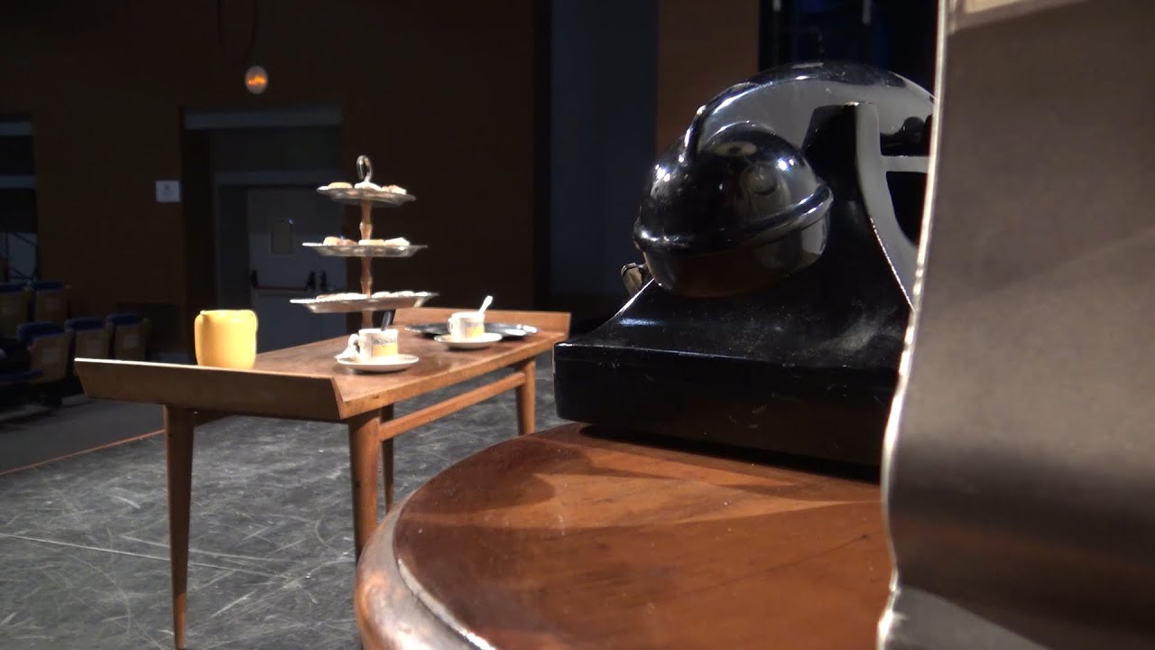 Parlem amb la Companyia de Teatre Nifunifa sobre La importància de ser Frank
