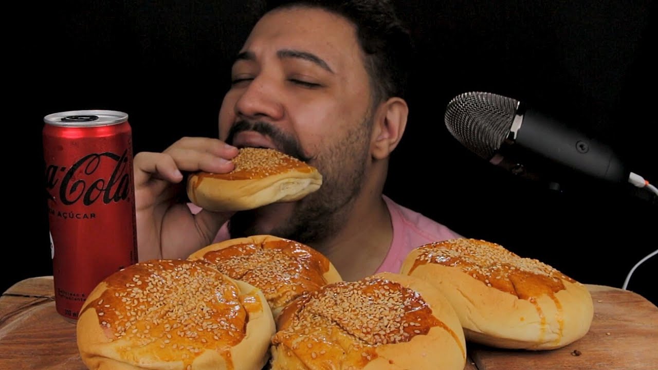 ASMR COMIDA | HAMBURG&Atilde;O ASSADO SALGADO (MUKBANG) - Gustavo Mineiro