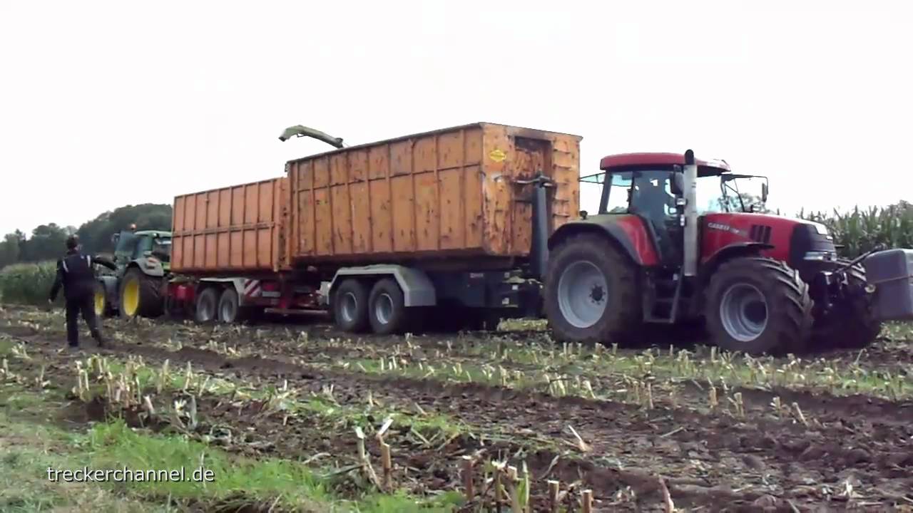 Maishäckseln 2010 - Maschine vs. Schlamm