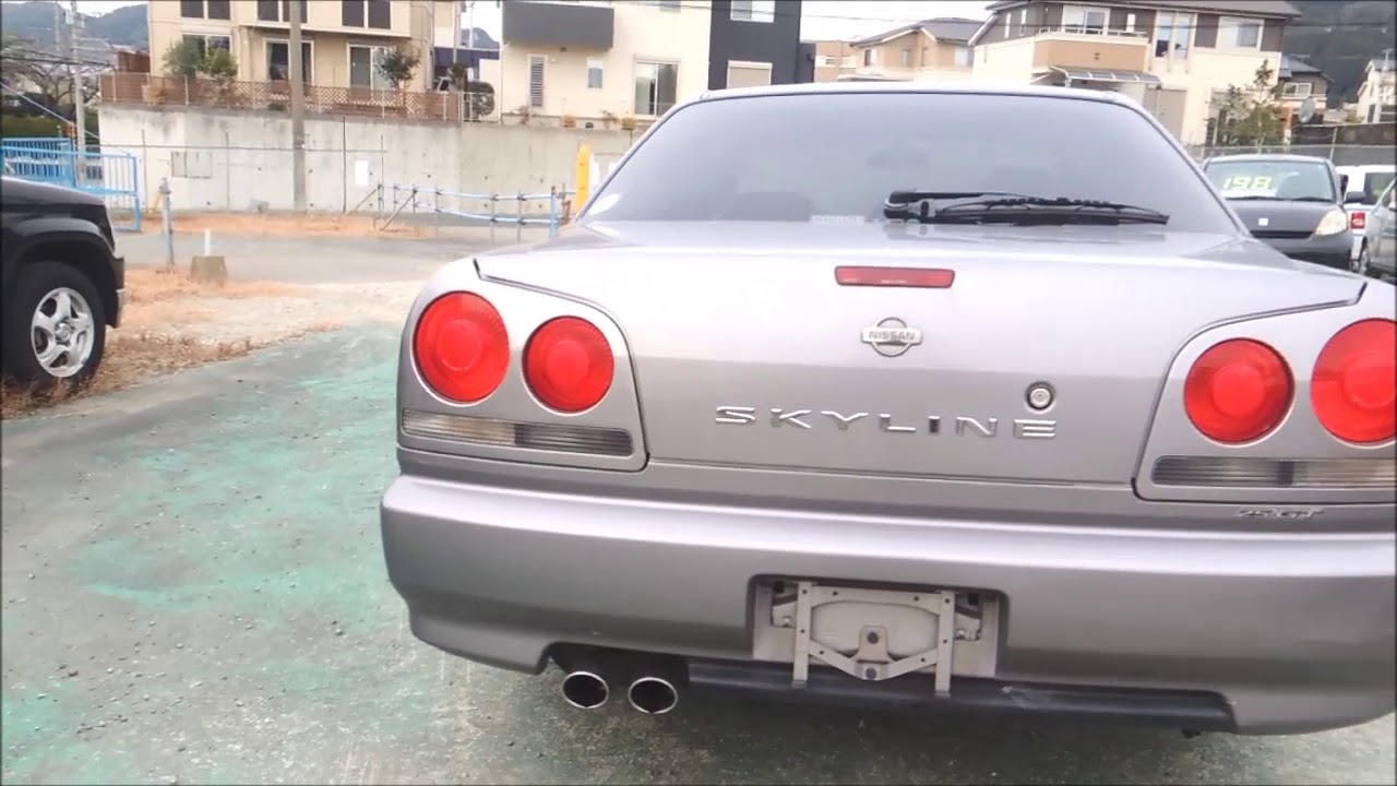 Budget Skyline ER34 sedan 4854