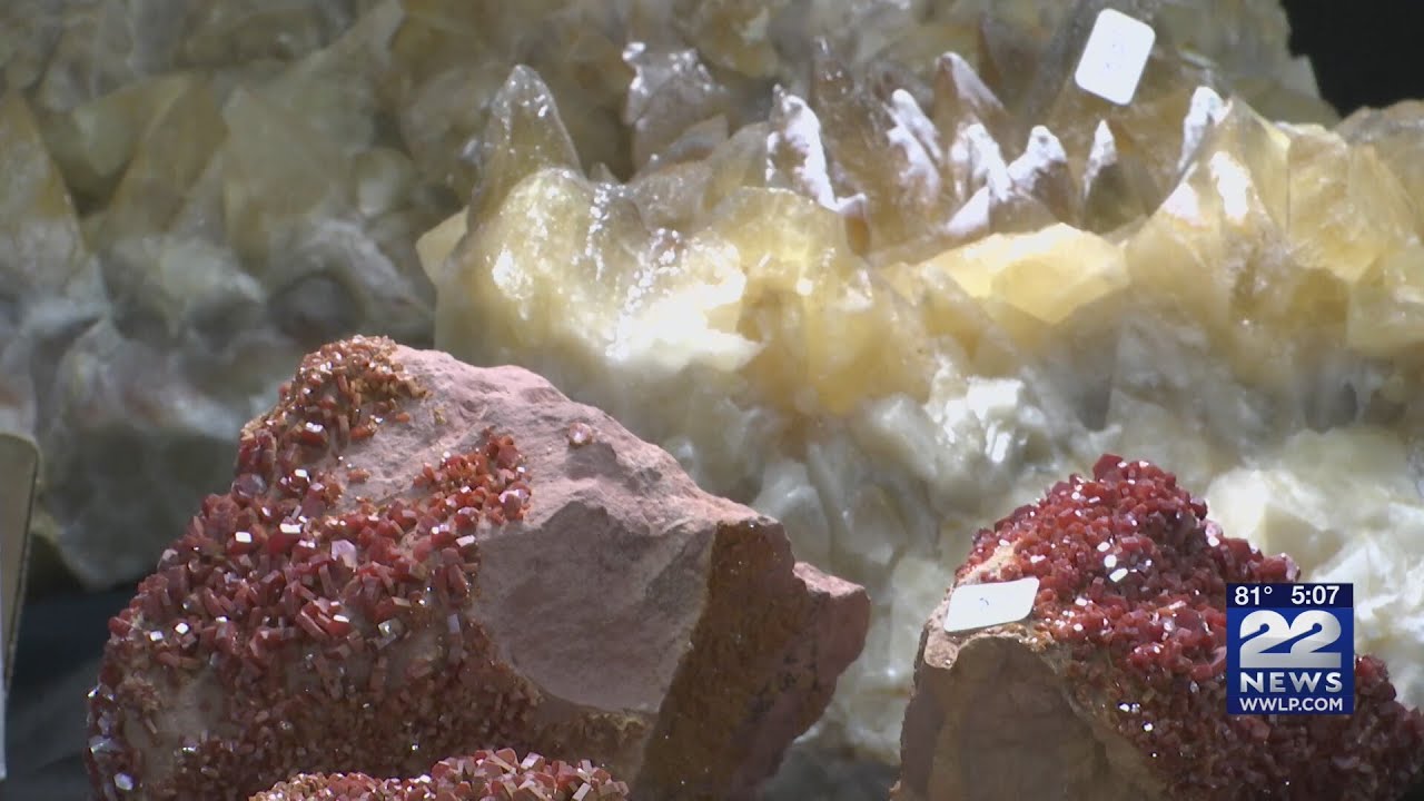 Gem, Mineral, and Fossil show held in West Springfield this weekend