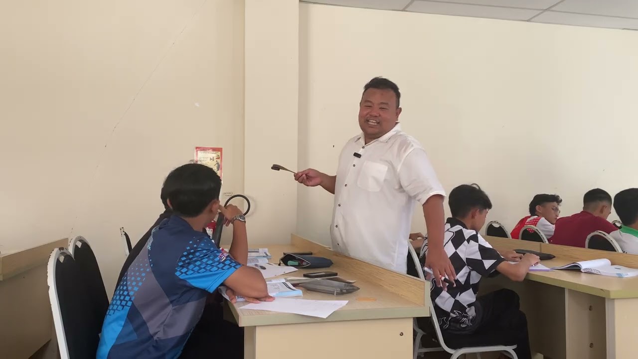 English Lesson with Mr Hakim 3/9/2025