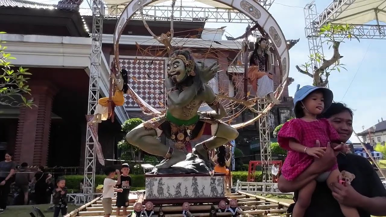 MELALI DI PUSPEM BALI