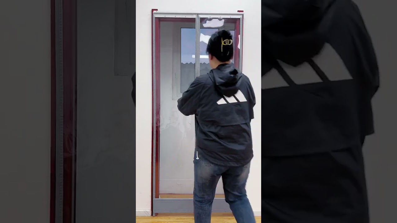 Windproof and thermal insulation door curtain is live. #... Unfold