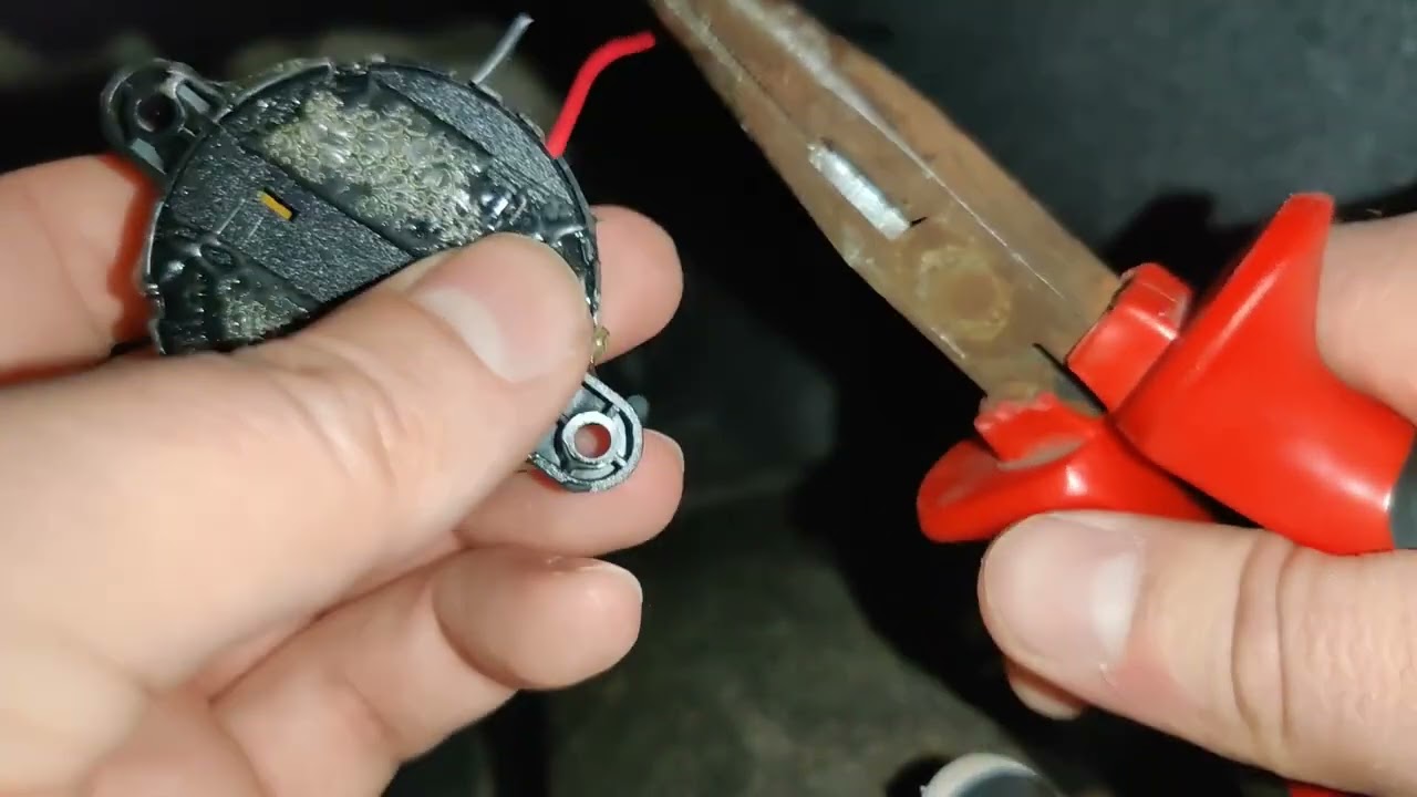 Naprawa buzzera PDC w Audi A4 B8