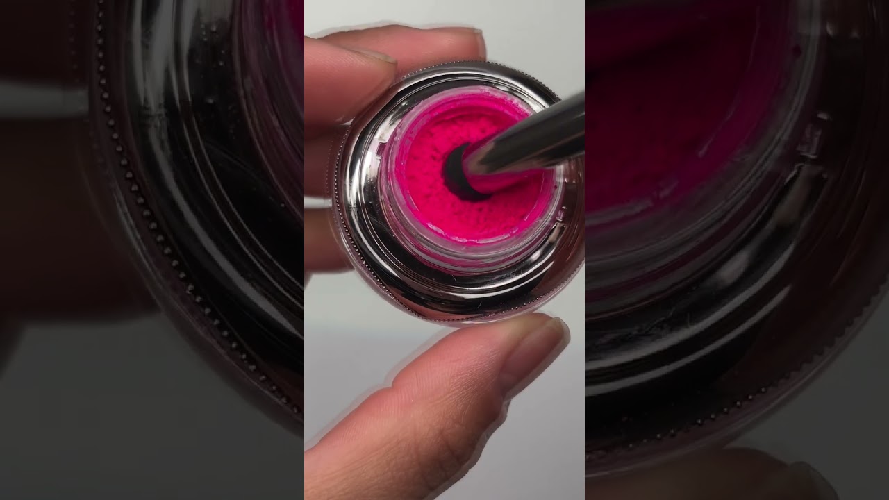 Red Nails at Home in Minutes with Sistaco