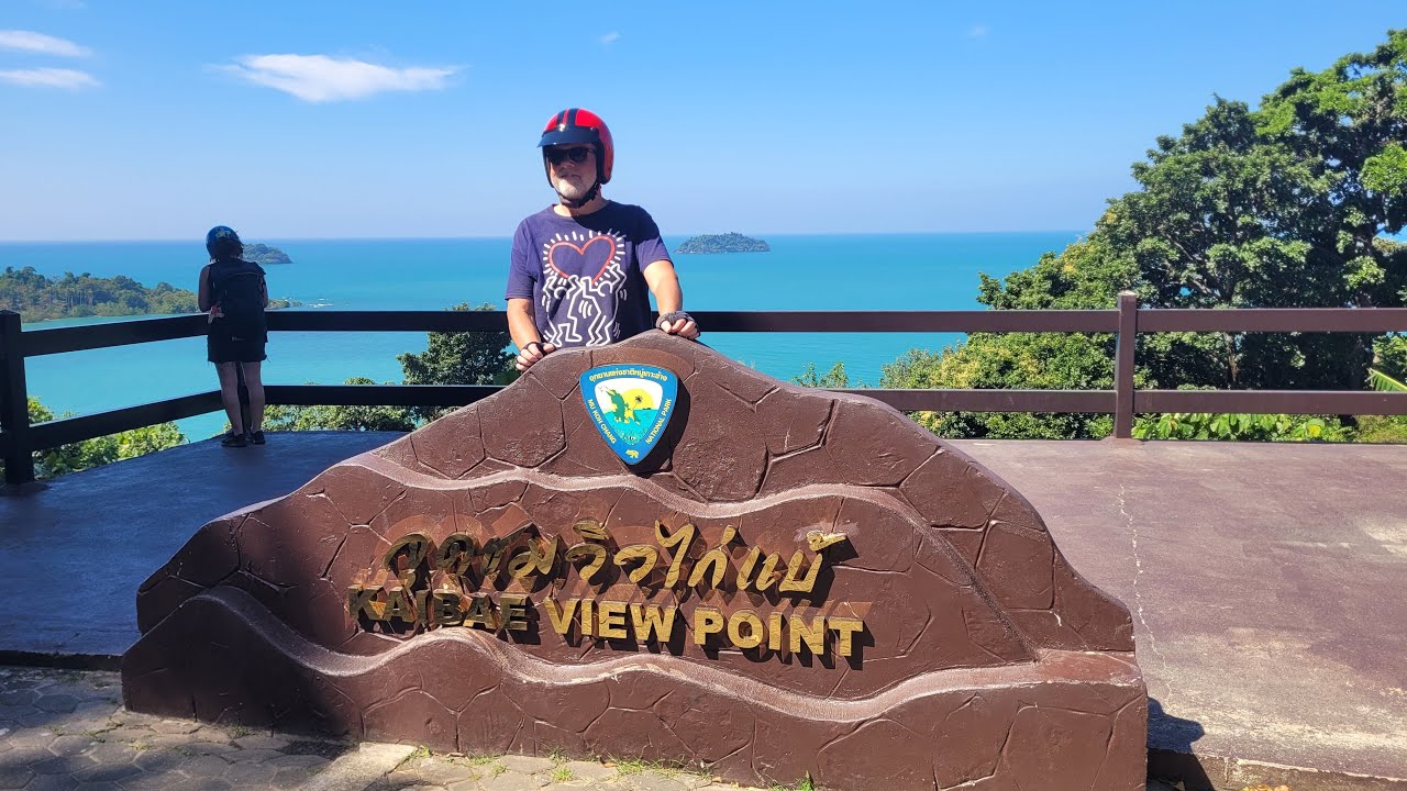 Unterwegs mit dem Scooter in Koh Chang Dezember 2025