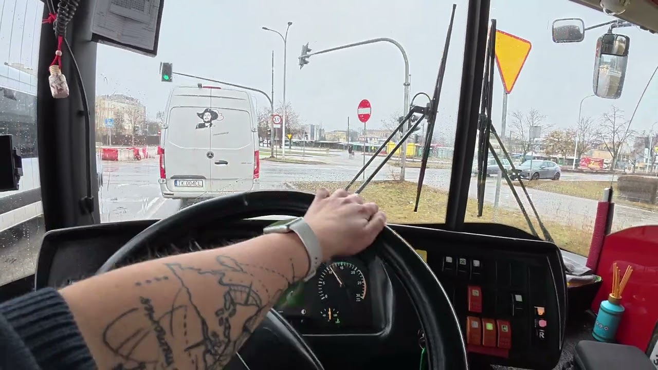 Kielce Linia 1 – Poranny kurs autobusu | Praca kierowcy MPK Kielce