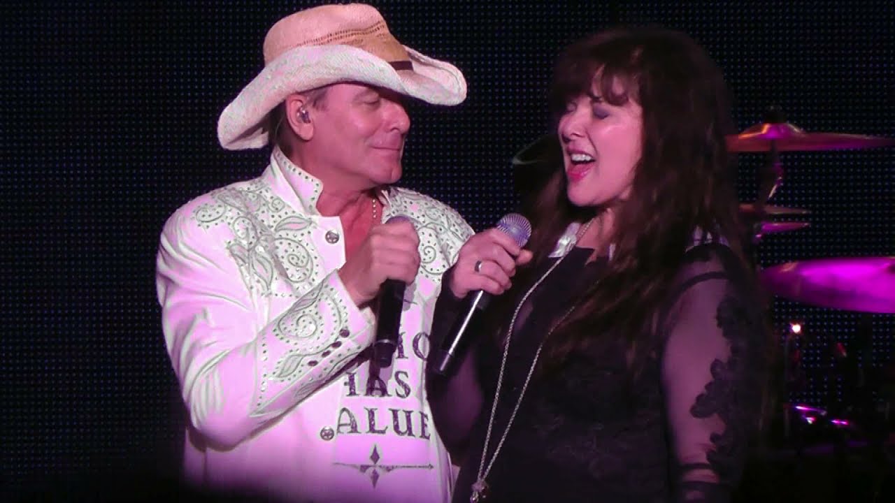 Heart (with Robin Zander) - Love Hurts @Northerly Island - Chicago, IL - 7/19/2016