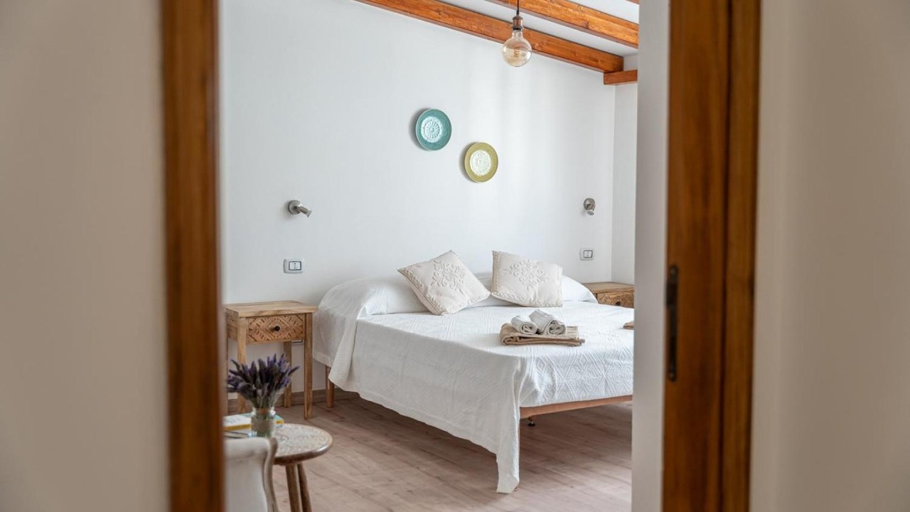 Домо Папирос B&B | Синискола, Италия | Обзор отеля 🛏️