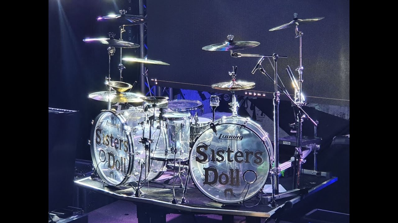 Sisters Doll - Lipz incredible Drum SOLO - The Dolls Are Back! - Musicland Melbourne