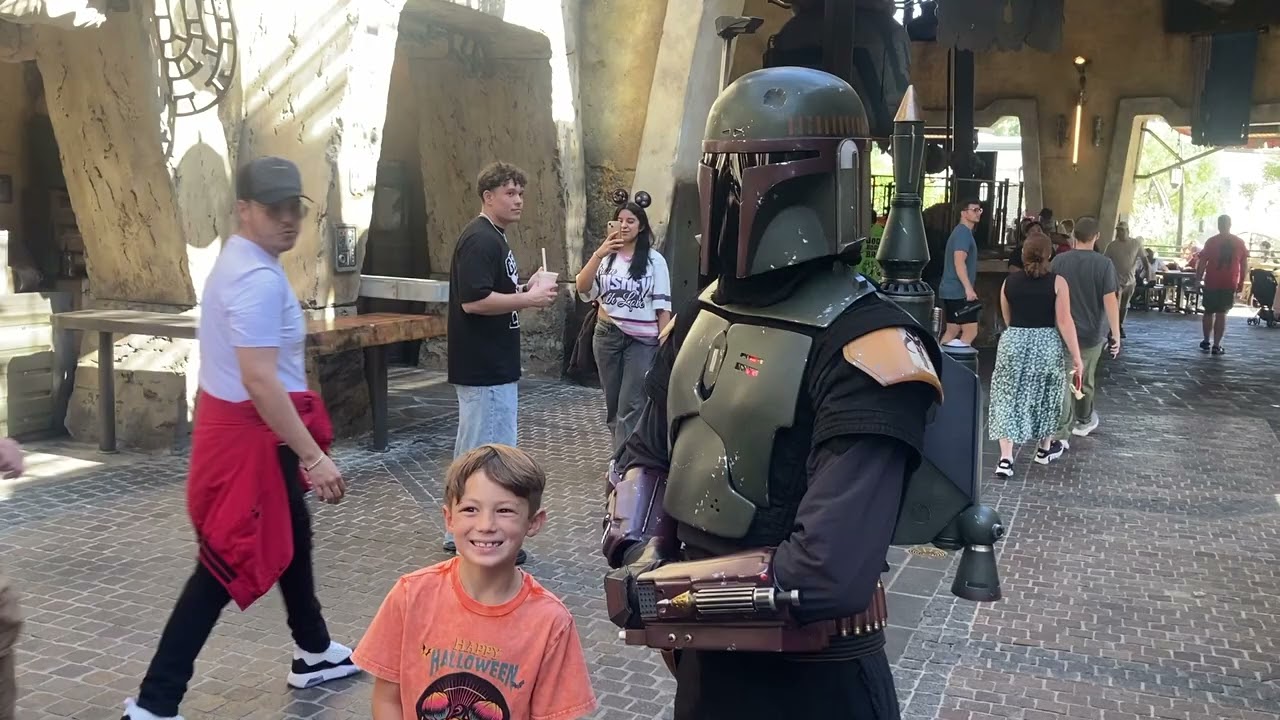 Meeting Boba fett, Star Wars Land, Disneyland