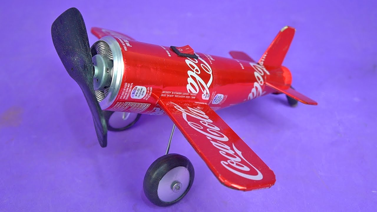 Faça um Incrível Mini Avião Ventilador com Latinhas