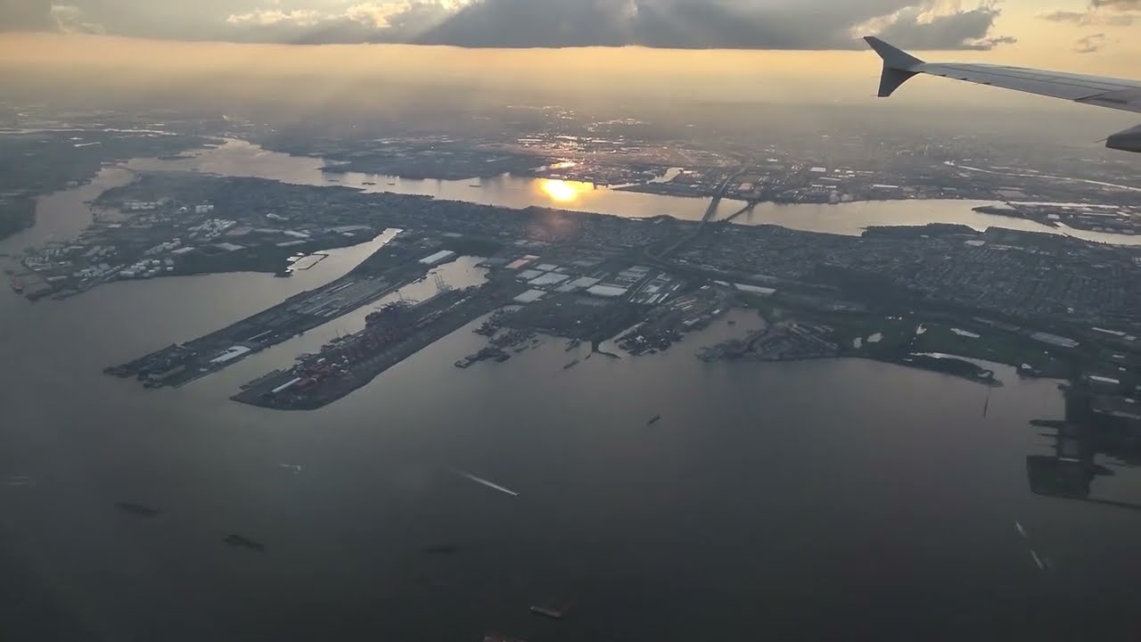 Phone Clips - Jetblue flight #2810 from Tampa, FL (TPA) to New York City (LGA) - A320