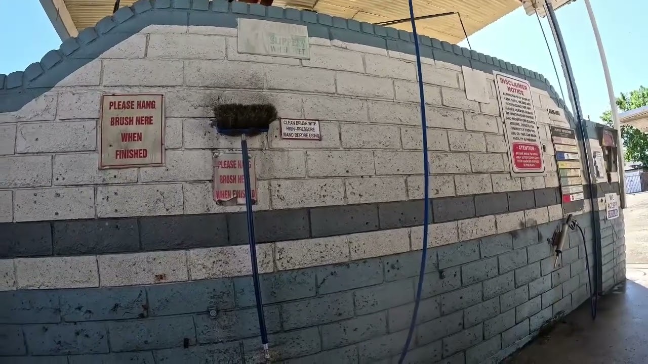 Les presento el carwash de Fallbrook’s en west hills California