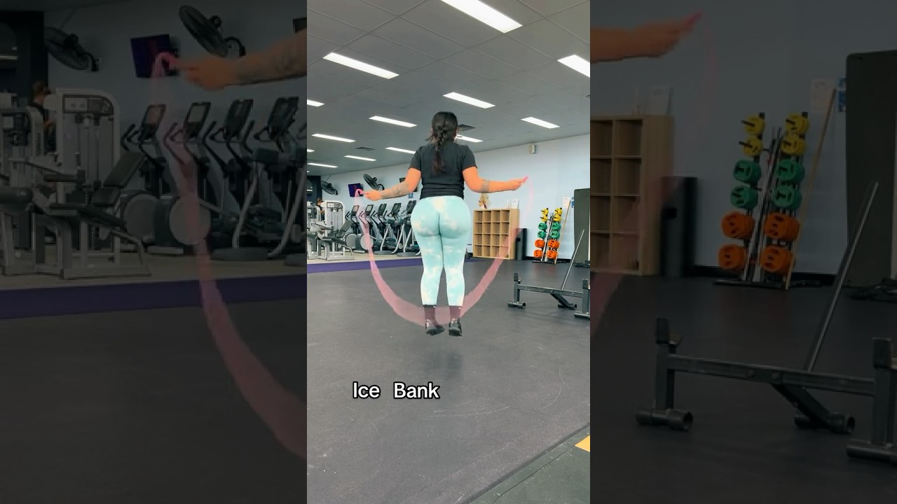 Thick Girl Jump Roping In Gym🍑💪 tiktok iamkatholmes #tiktok  #shorts