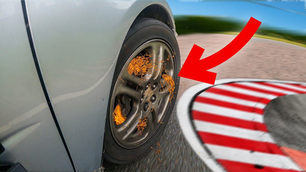 Frenos de stock vs $1000 Frenos de pista