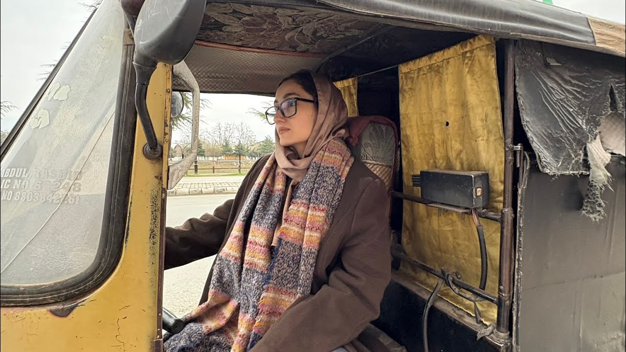 First Rapido ride 🏍️￼🥱.                       #youtuber #vlogging #kashmirtourism 