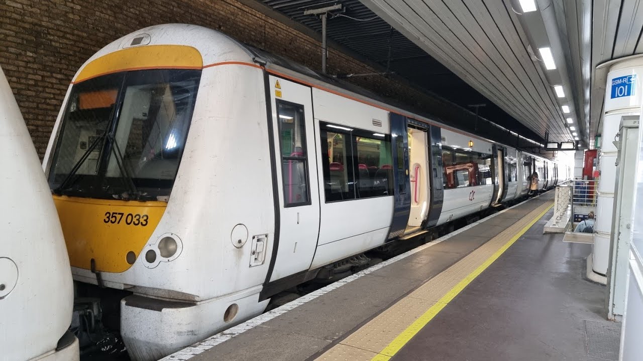 *Rare Movement* Onboard Journey - c2c - 357033 - Stratford - Limehouse