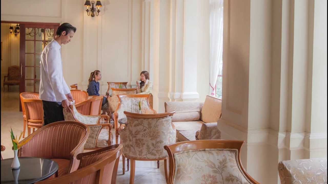 Settha Palace Hotel - Take a step back in time