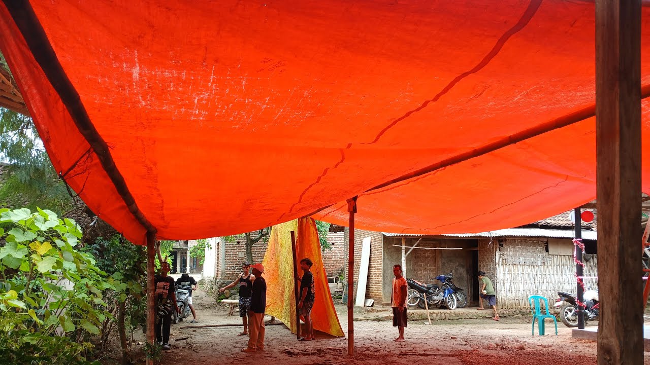 PENUH ORANGE DI HARI AKHIR