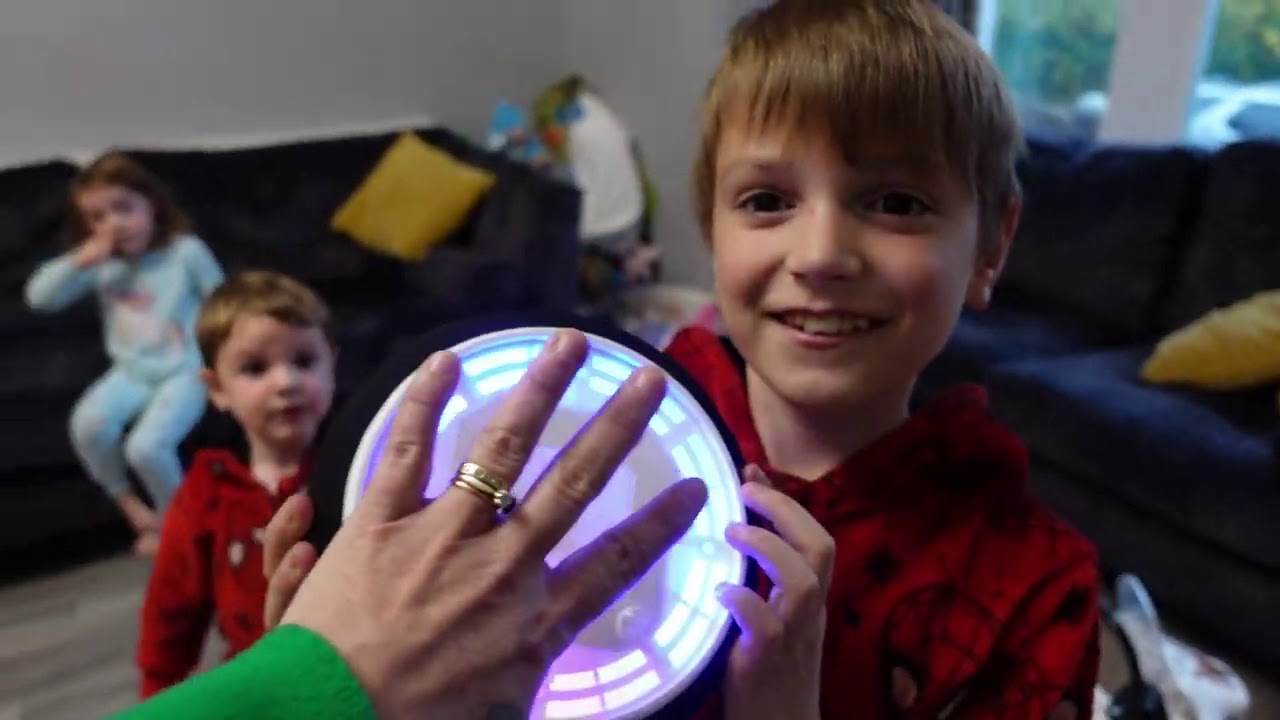 OSCAR'S 9TH BIRTHDAY OPENING PRESENTS | The Radford Family