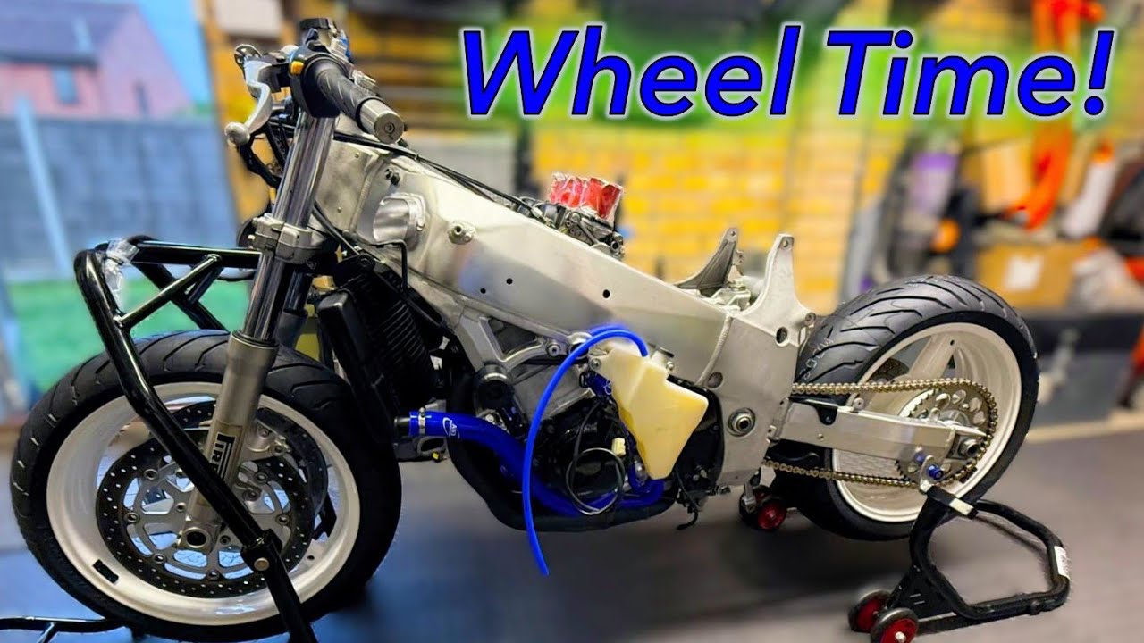 New Wheels and Tyres on my Sport Bike Barn Find | Ep.8 Wheels #motorcycle #bikelife #gsxr