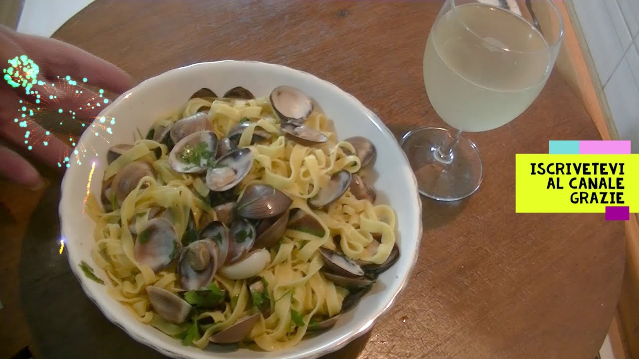 Tagliatelle con vongole del pacifico congelate. Vai nella descrizione e scarica il mio Ebook