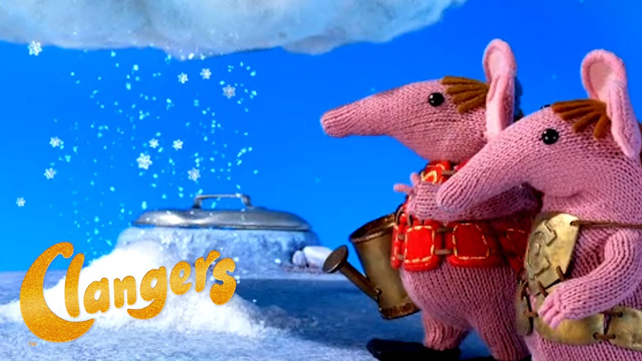 Snow Business | New Full Ten Minute Episode | Ep 04 S2 | Clangers | Videos For Kids