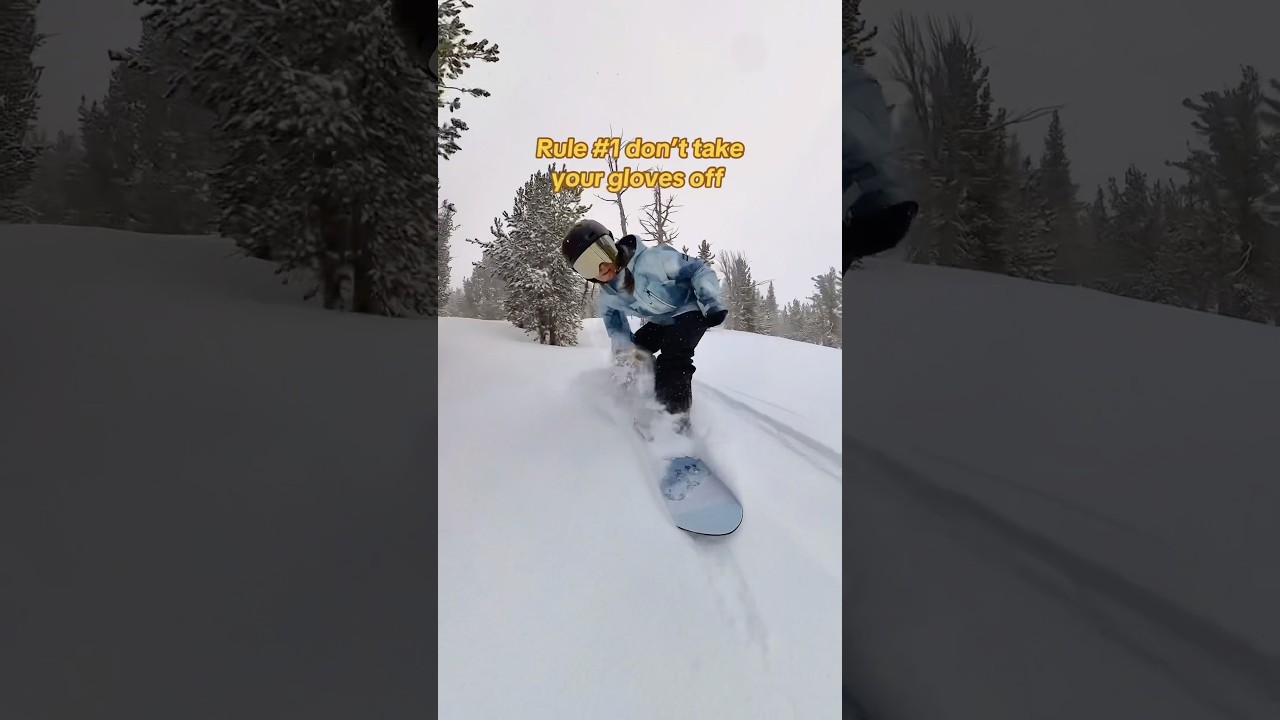 A cold one 😅 #snowboard #snowboarding #shred #snow #powday #mitts