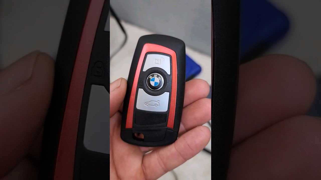 Processo de programa&ccedil;&atilde;o de chave presencial bmw 118i 2016