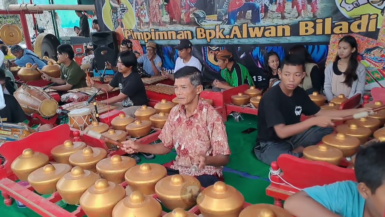 Gending banyumasan ritual pambuka gawe suasana sakral 
