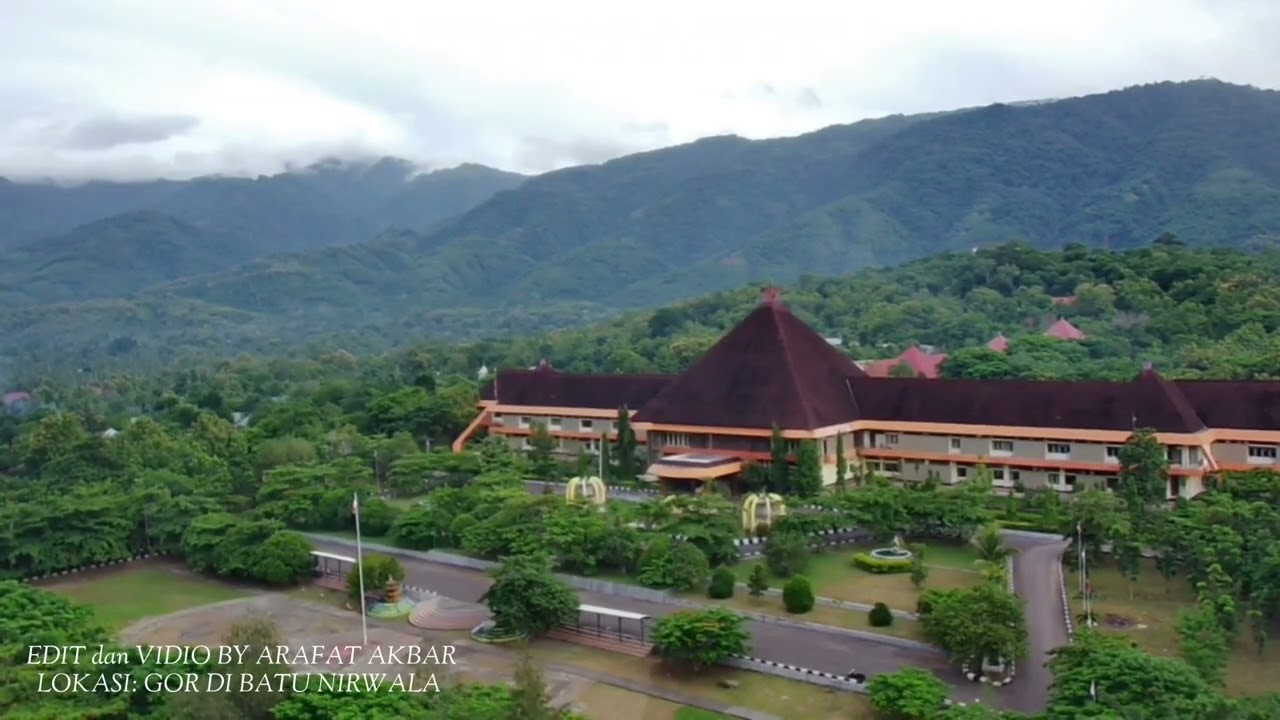 VIEW ATAS KANTOR BUPATI DAN GOR DI BATU NIRWALA KAB.ALOR NTT DENGAN DRONE KF101 PRO