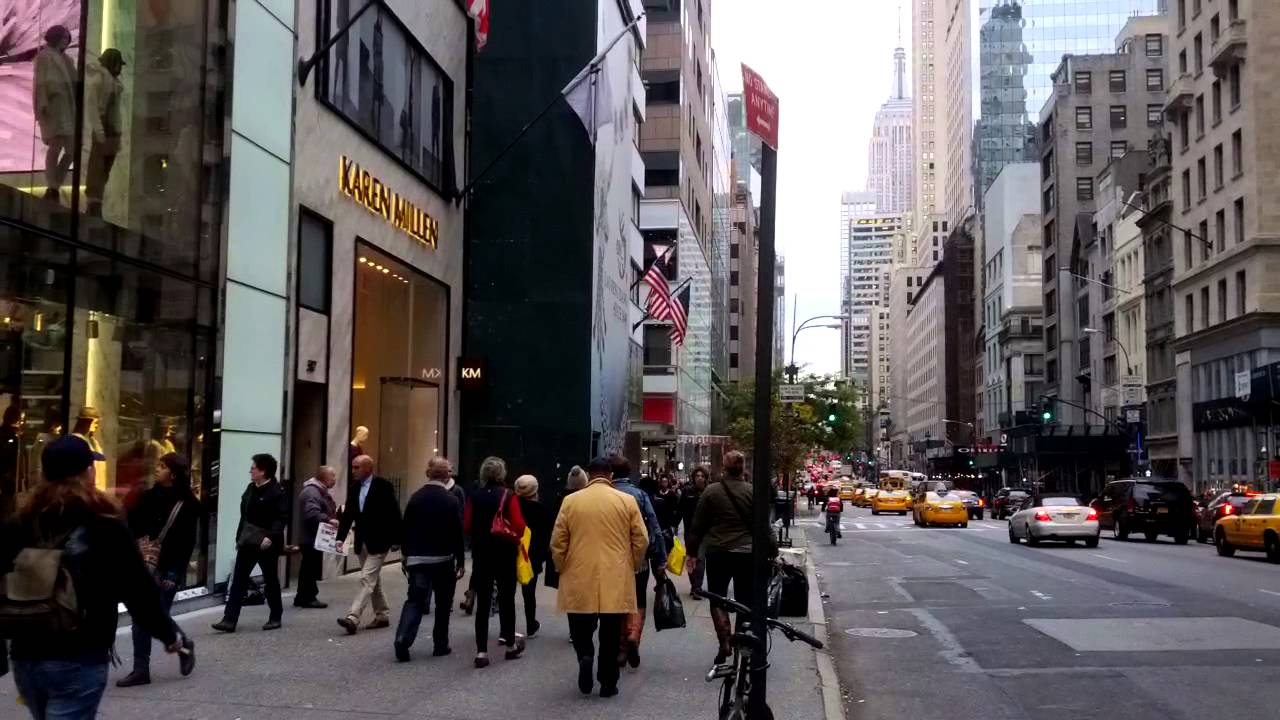 H&M Super Store on fifth Avenue, Near Rockefeller Center, New York City, New York