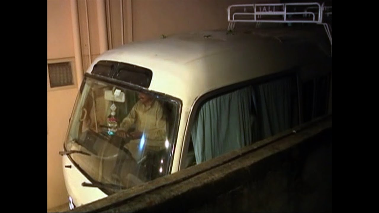 Bin Laden's family leaves Pakistan