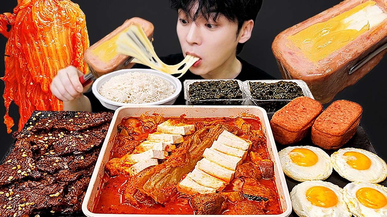 ASMR MUKBANG 집밥 직접 만든 김치찌개 계란후라이 치즈통스팸 먹방! Kimchi-jjigae Korean Home Meal EATING REAL SOUND!