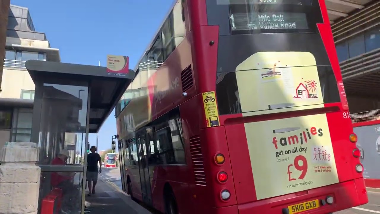 BRIGHTON & HOVE BUS ROUTE 1 ARRIVING INTO ROYAL SUSSEX COUNTRY HOSPITAL BRIGHTON