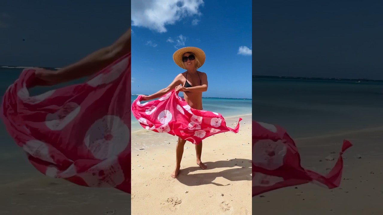 Here&rsquo;s a hack how to make a cute midi dress from a beach pareo #fashionhacks #sarong