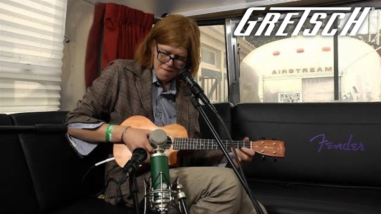 Brett Dennen Plays 'You And I' | Performance  | Gretsch Guitars