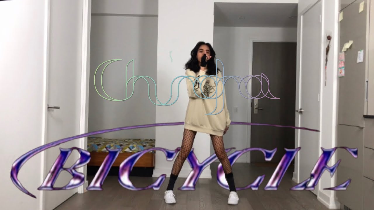 CHUNG HA (청하) - ‘Bicycle’ Dance Cover | MochiiCovers
