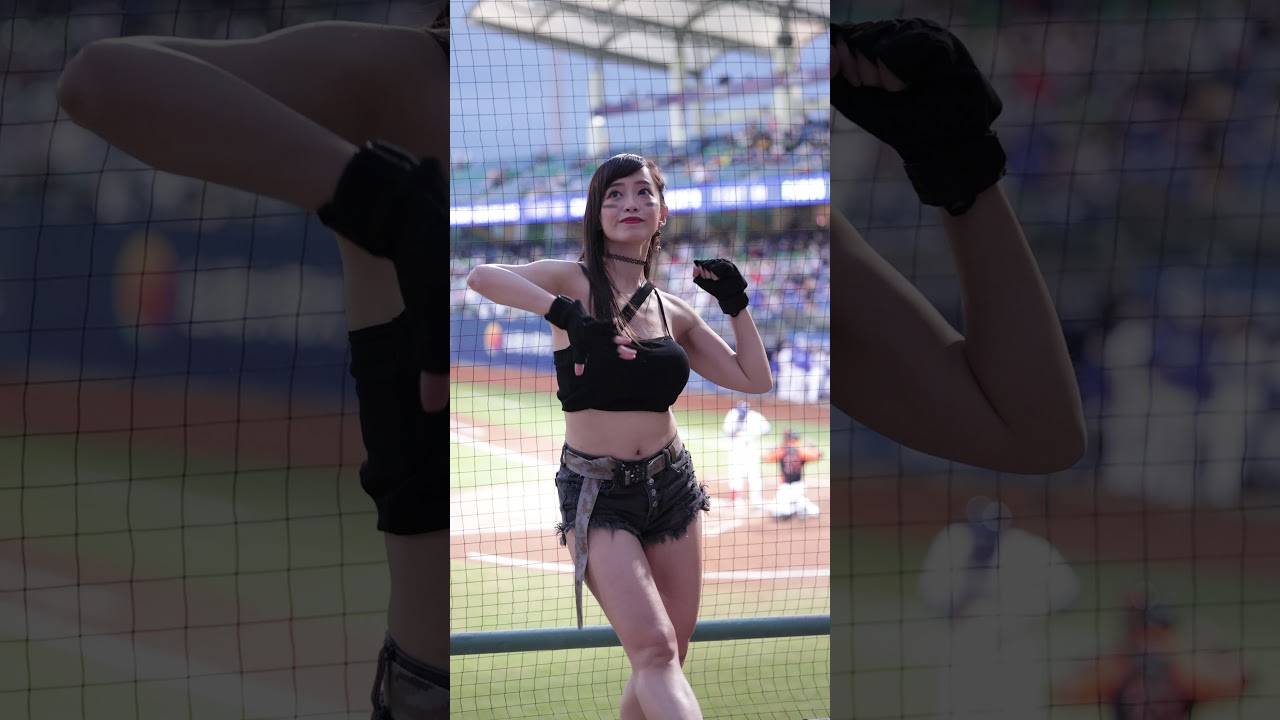 20211030 統一獅 UniLions vs 富邦悍將 Fubon Guardians 王正棠應援 - Fubon Angels 丹丹 Evelyn