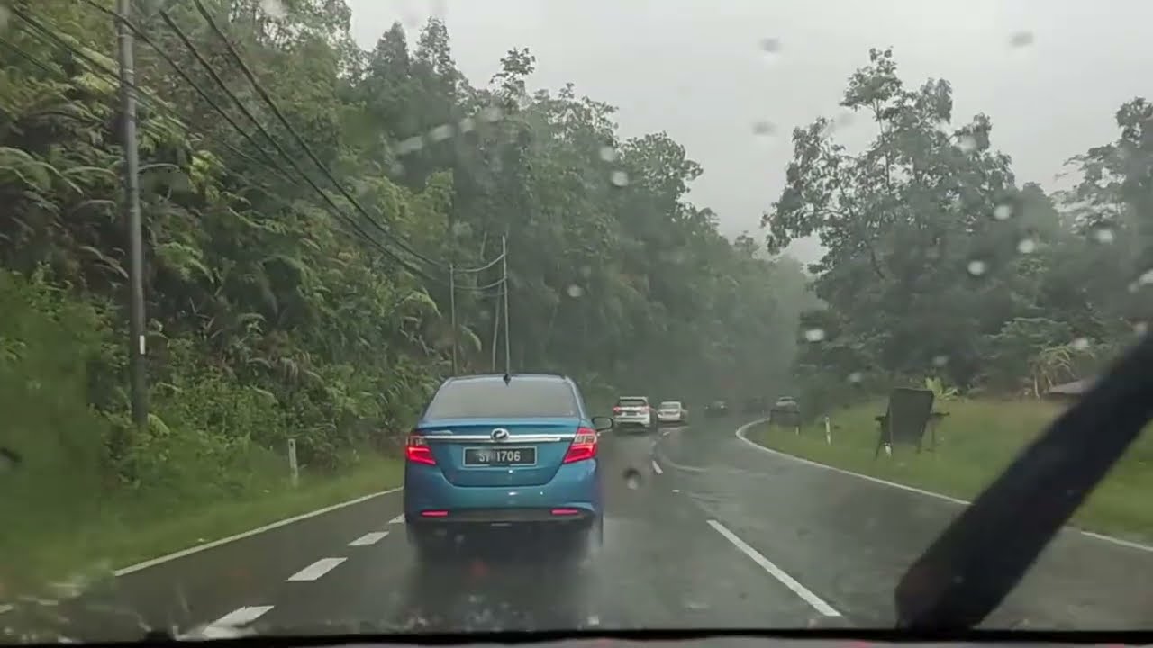 Perodua Axia Diuji Naik Bukit (Kota Kinabalu - Kundasang)